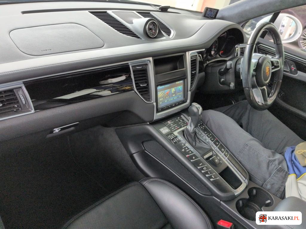 2015 Porsche Macan 4WD 5