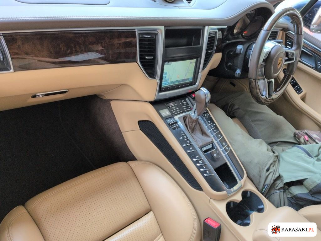 2016 Porsche Macan 4WD 5