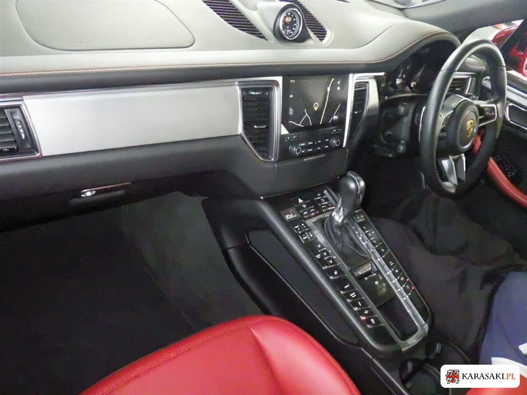 2018 Porsche Macan 4WD GTS Sport Chrono Package 5