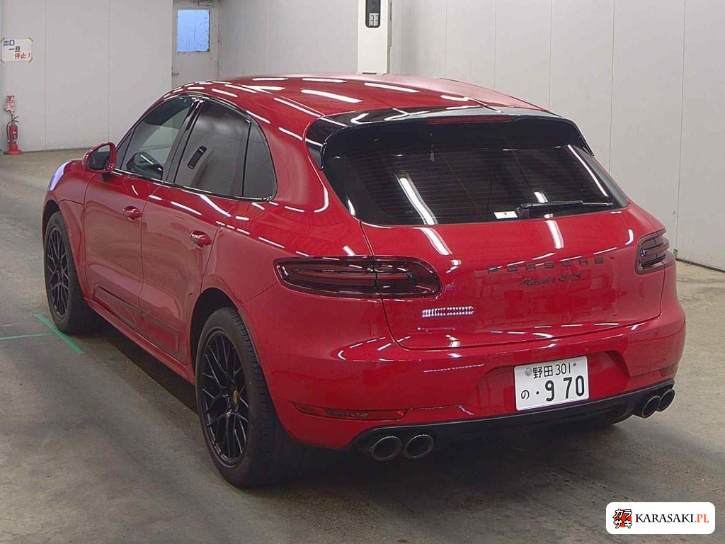 2018 Porsche Macan 4WD GTS Sport Chrono Package 2