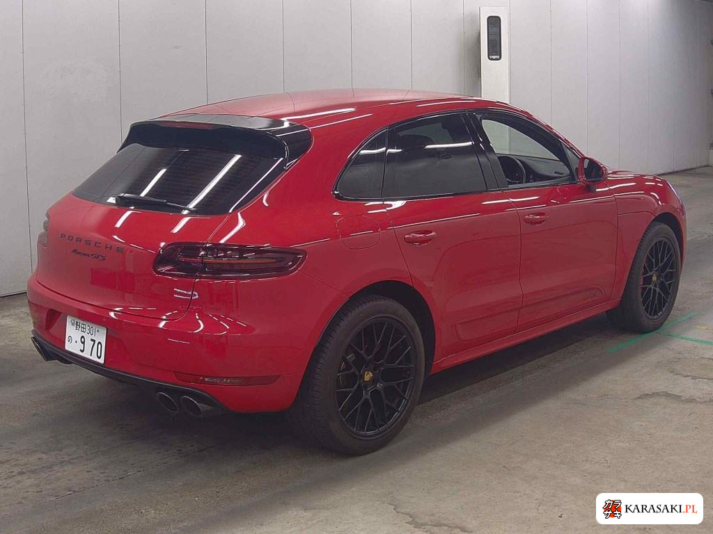 2018 Porsche Macan 4WD GTS Sport Chrono Package 4