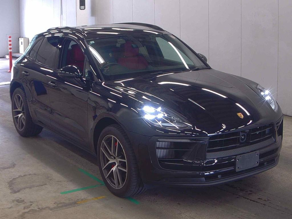 Porsche Macan 2023 z aukcji japońskiej