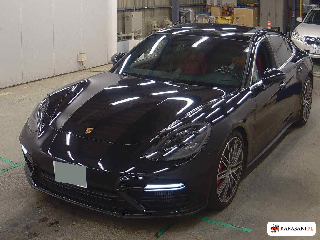 2020 Porsche Panamera 5D 4WD Turbo 3