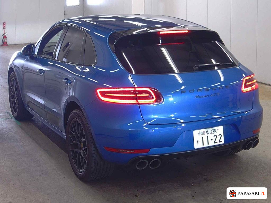 2016 Porsche Macan 4WD GTS 2