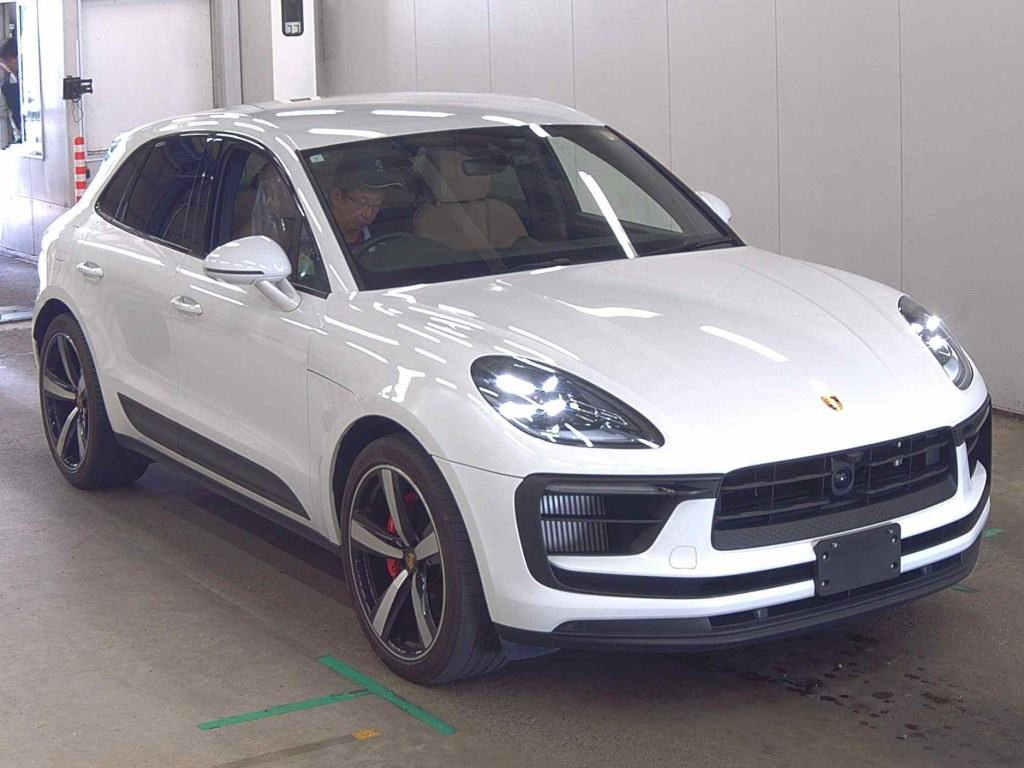 Porsche Macan 2023 z aukcji japońskiej