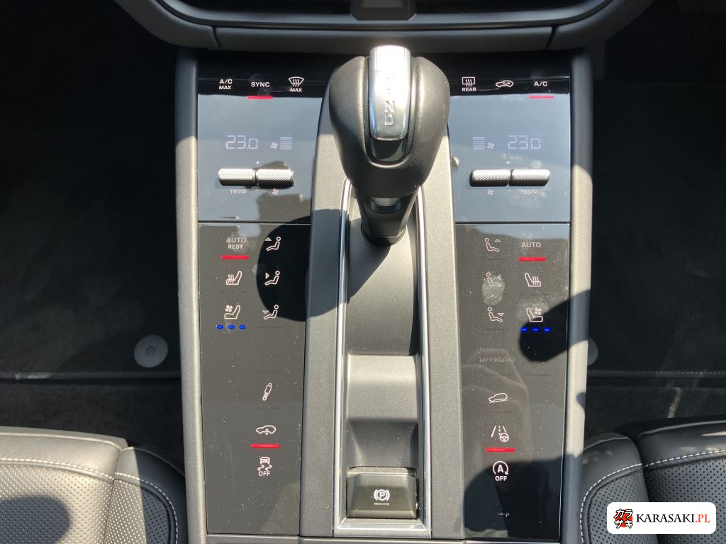2024 Porsche Macan 4WD S 10
