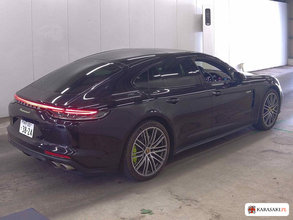 2022 Porsche Panamera 5D 4WD 4 E-Hybrid 4