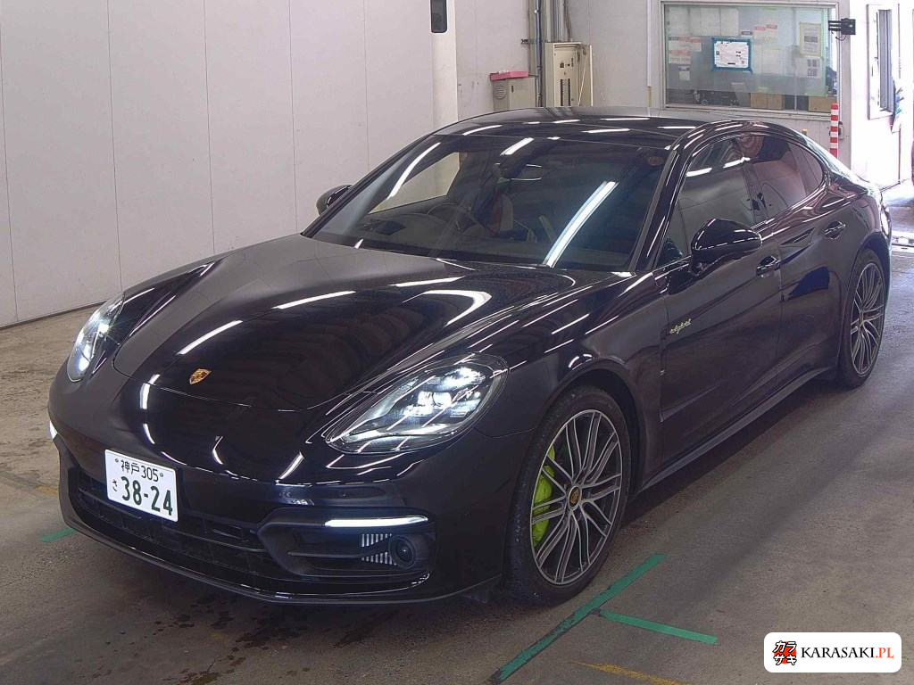 2022 Porsche Panamera 5D 4WD 4 E-Hybrid 3
