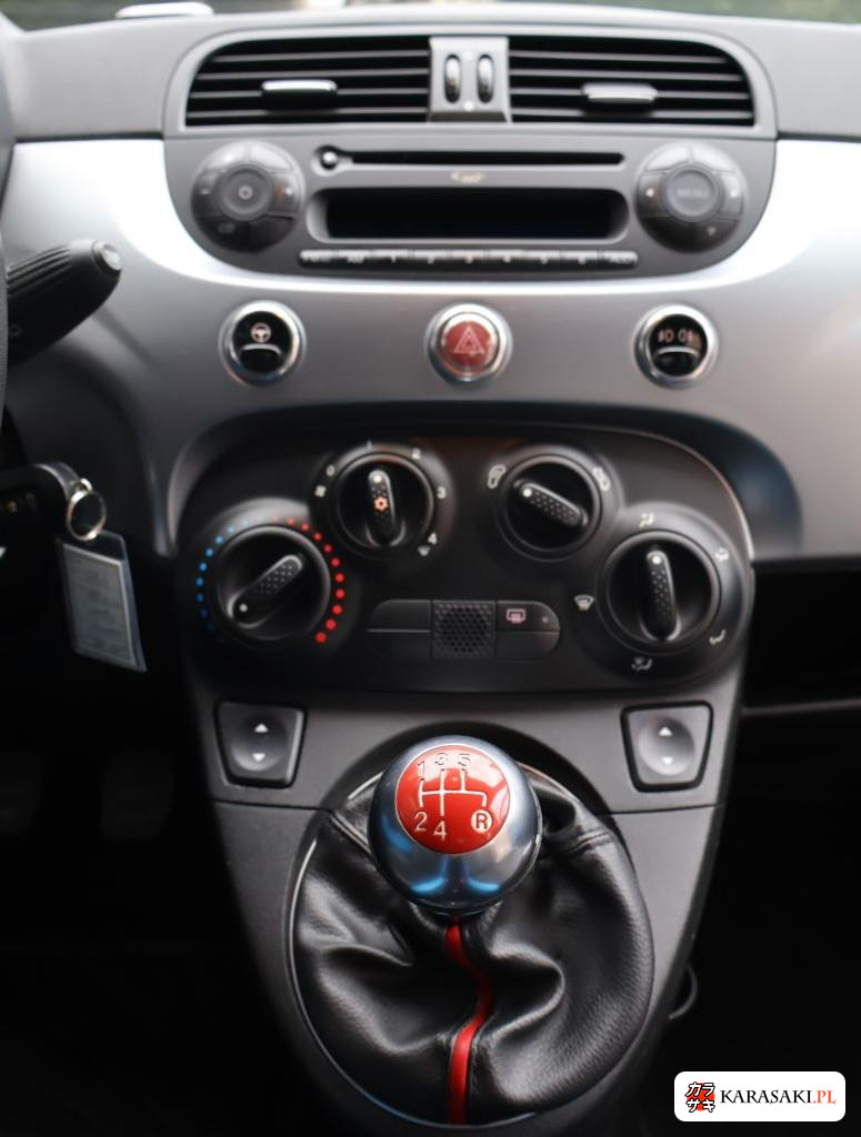2015 Fiat 500S 8