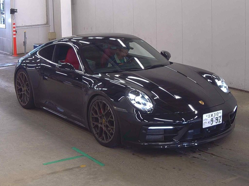 Porsche 911 2020 z aukcji japońskiej