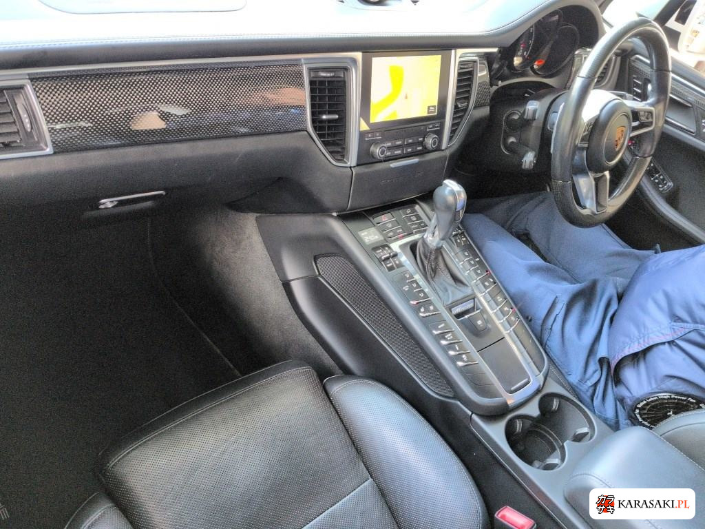 2016 Porsche Macan 4WD Turbo 5