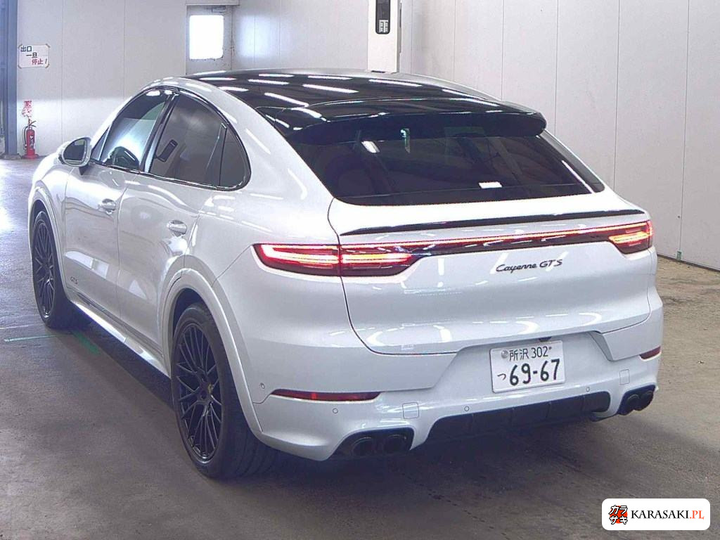 2022 Porsche Cayenne Coupe 4WD GTS 2