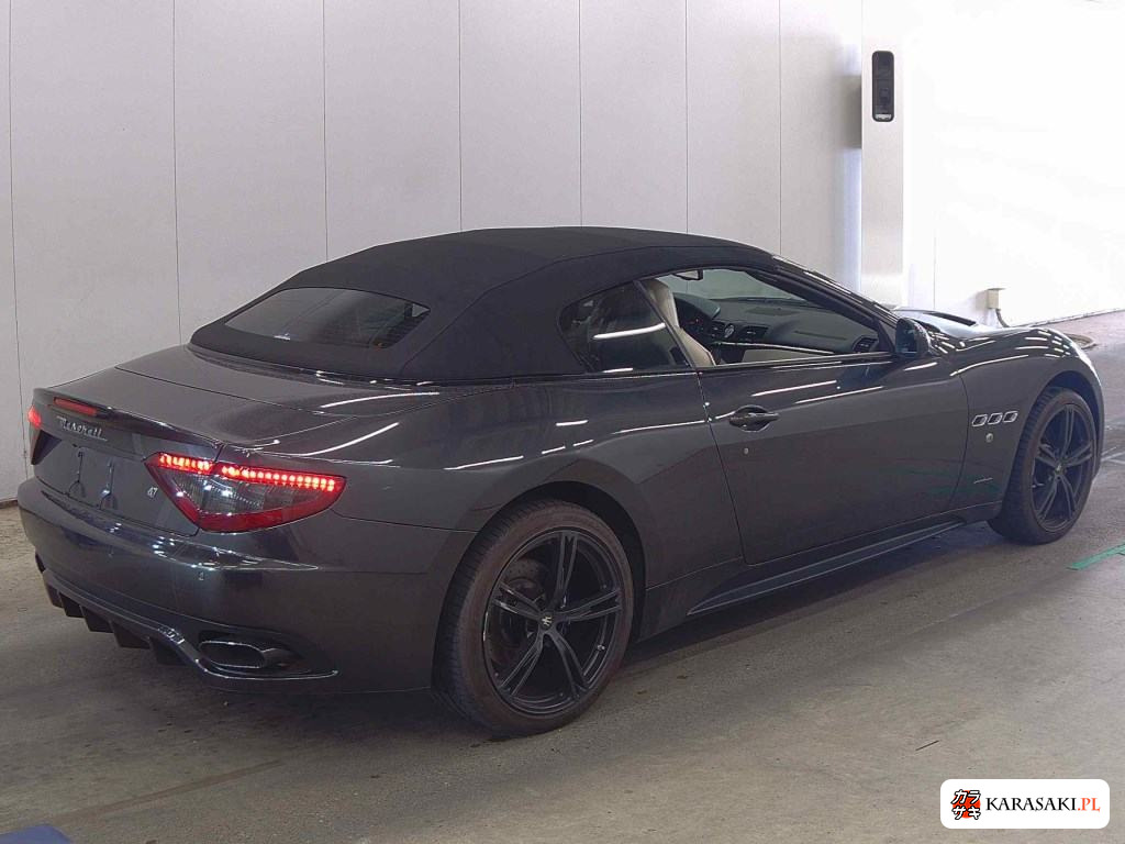 2017 Maserati Grancabrio Sports 4