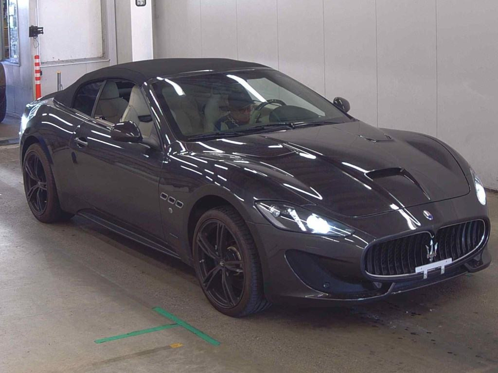 Maserati Grancabrio 2017 z aukcji japońskiej