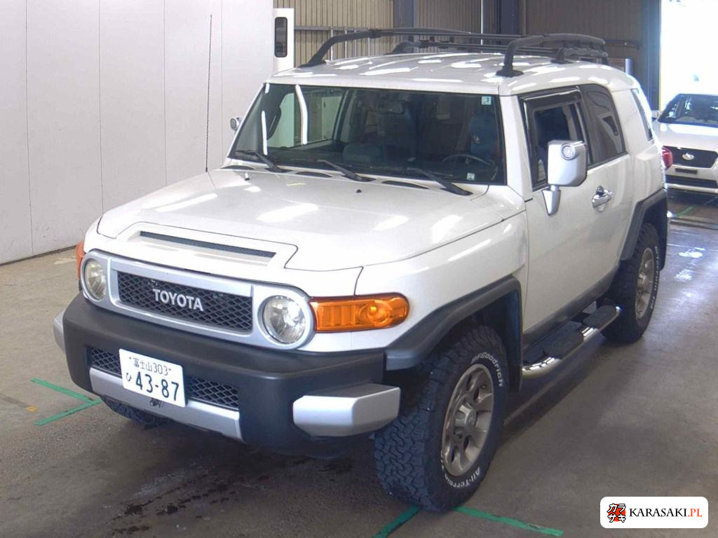 2011 America Toyota FJ Cruiser 4WD 3