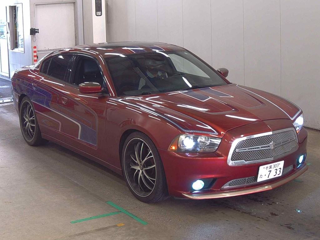 Dodge Charger 2012 z aukcji japońskiej