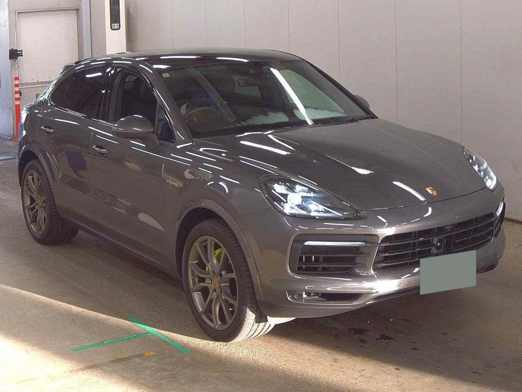 Porsche Cayenne Coupe 2020 z aukcji japońskiej