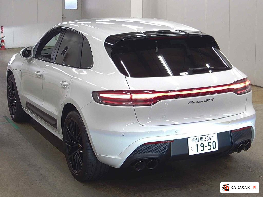 2023 Porsche Macan 4WD GTS Sport Chrono Package 2