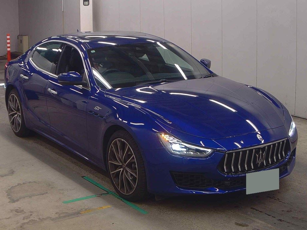 Maserati Ghibli 2022 z aukcji japońskiej