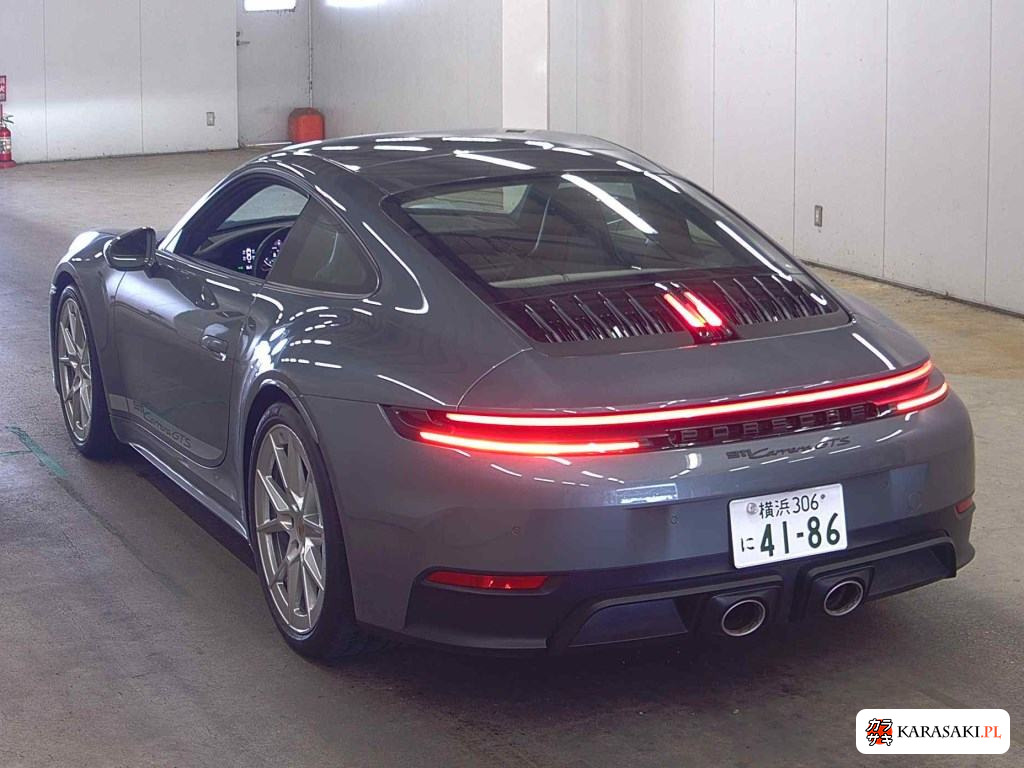 2025 Porsche 911 CP Carrera GTS 2