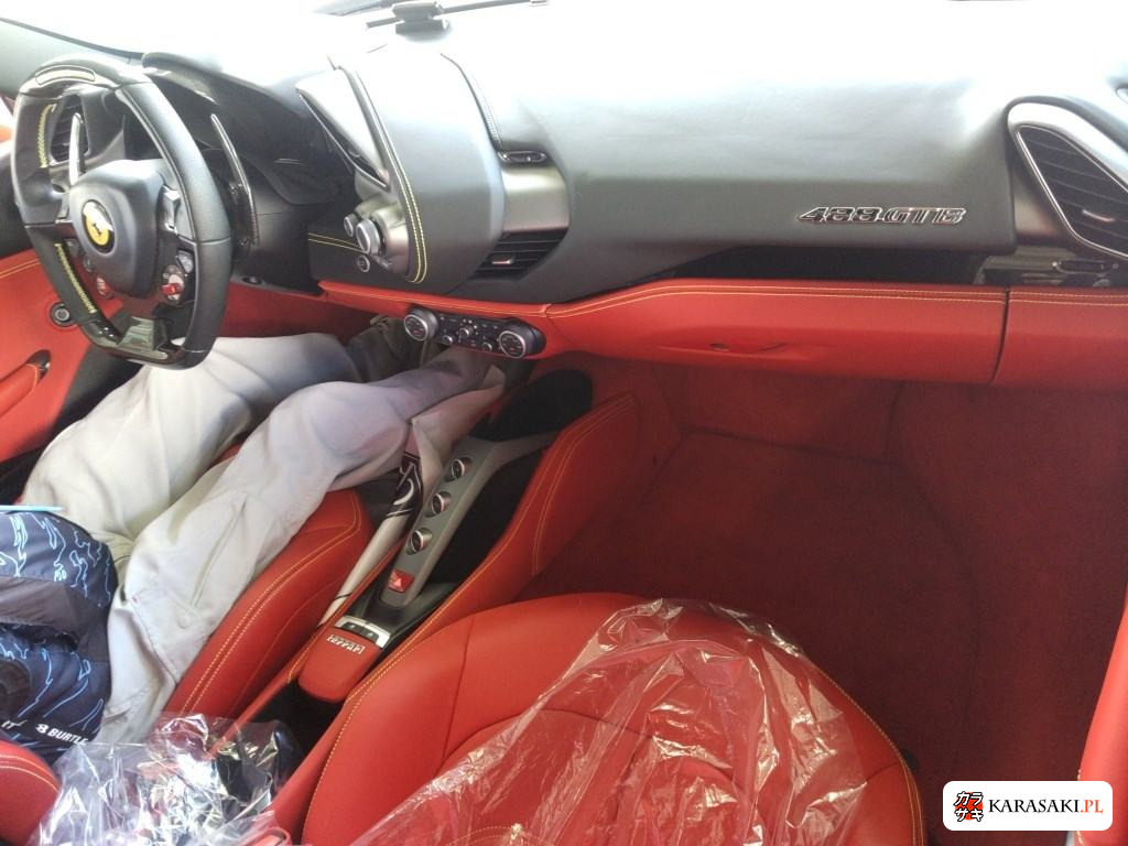 2016 Ferrari 488 GTB Base Grade 5