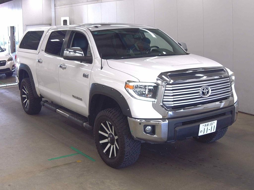 America Toyota Tundra 2013 z aukcji japońskiej