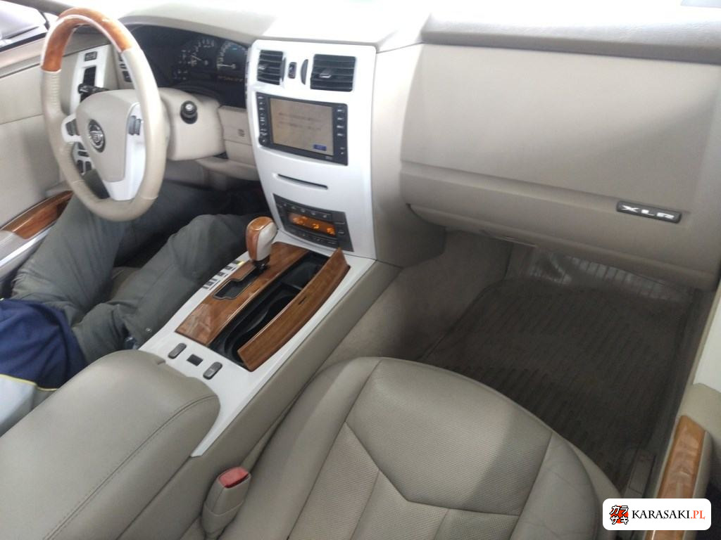 2004 Cadillac XLR Base Grade 5