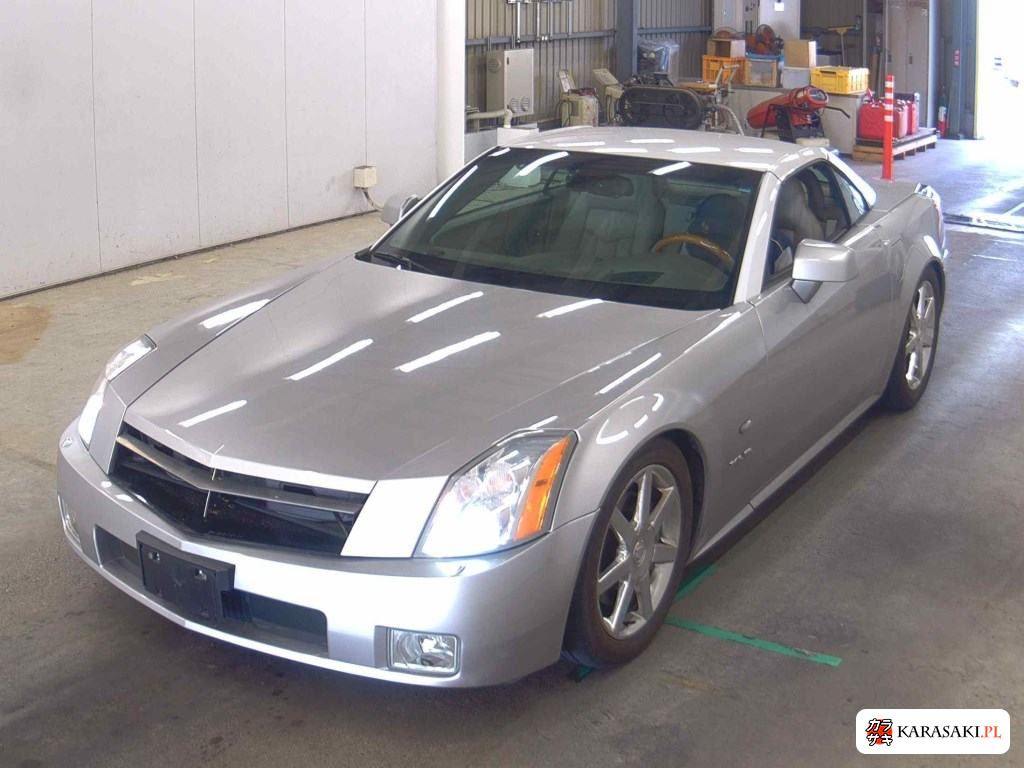 2004 Cadillac XLR Base Grade 3