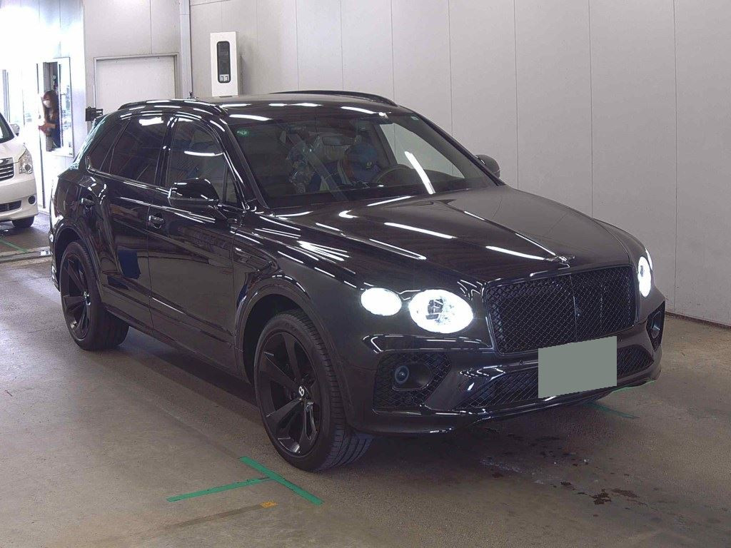 Bentley Bentayga 2021 z aukcji japońskiej