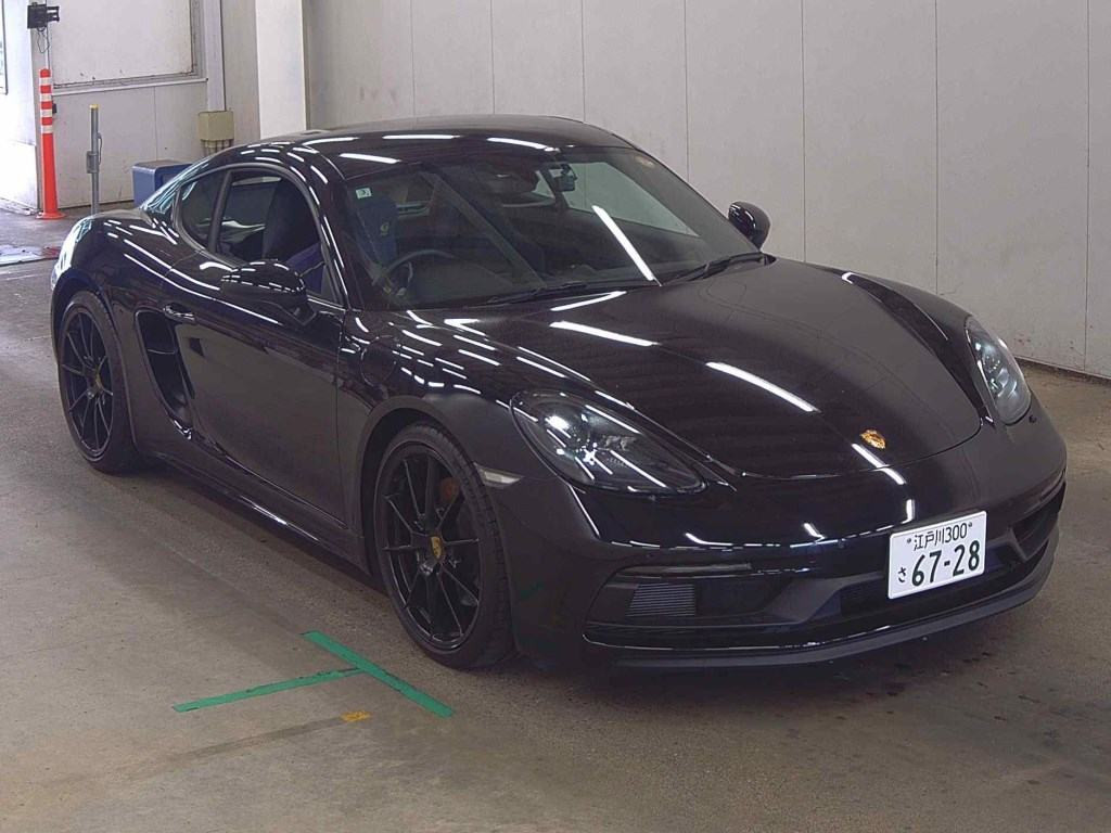 Porsche 718 Cayman 2022 z aukcji japońskiej