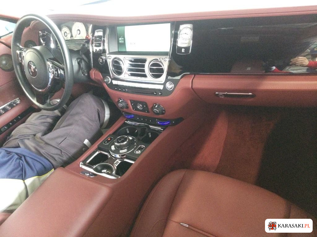 2016 Rolls-Royce Dawn Base Grade 5