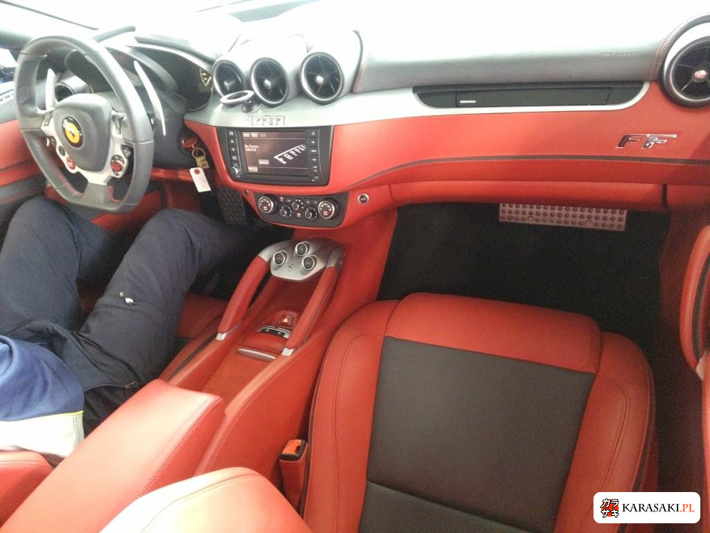 2013 Ferrari FF 4WD Base Grade 5
