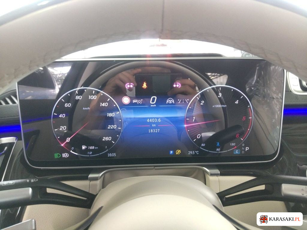 2022 Mercedes-Benz S-Class 4D 4WD S400D 4MATIC AMG Line 6