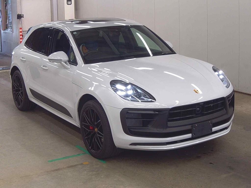Porsche Macan 2023 z aukcji japońskiej