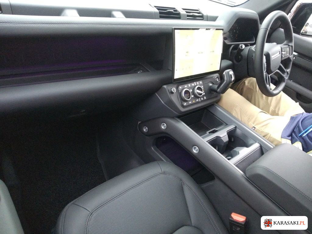 2026 Land Rover Defender 5D 4WD 5