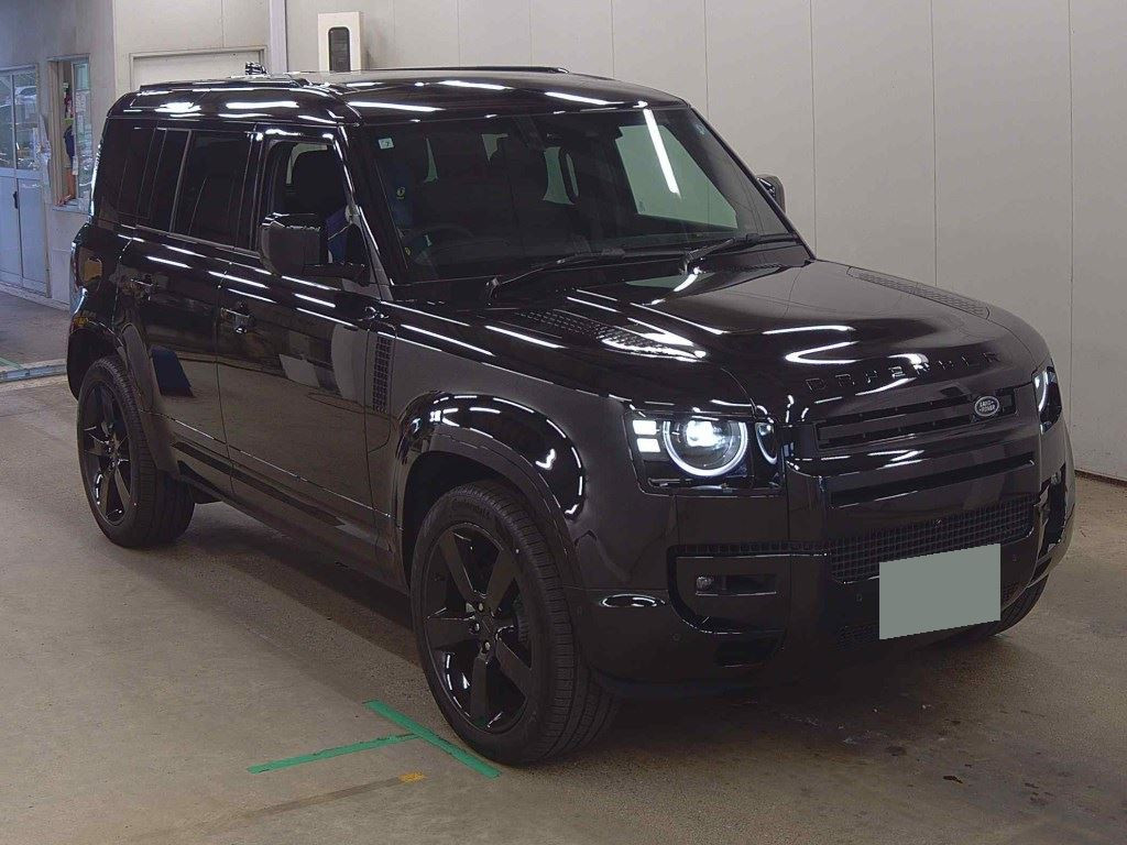 Land Rover Defender 2026 z aukcji japońskiej