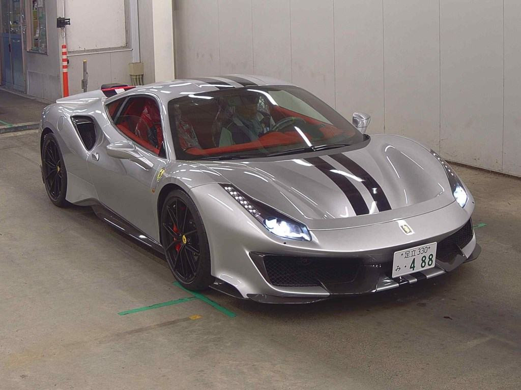 Ferrari 488 Pista 2019 z aukcji japońskiej