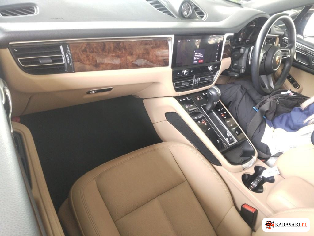 2022 Porsche Macan 4WD 5