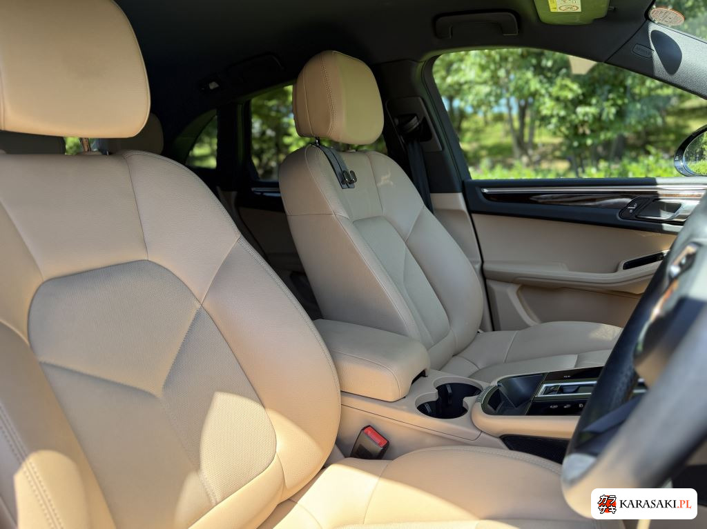 2022 Porsche Macan 4WD 13