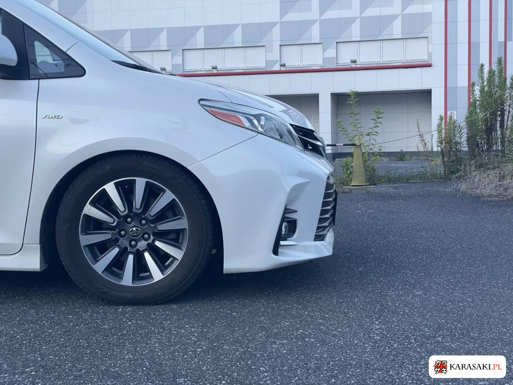 2018 America Toyota Sienna 4WD Limited 10