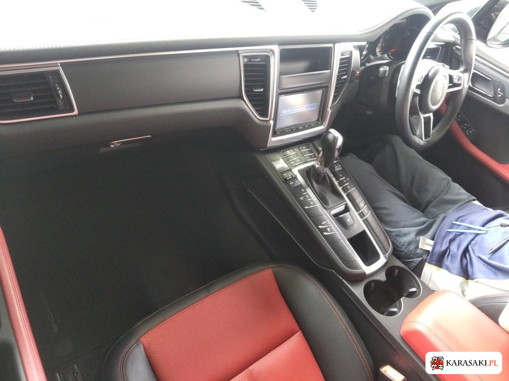 2015 Porsche Macan 4WD 5