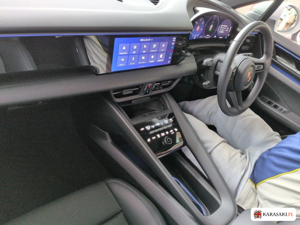 2025 Porsche Macan 5