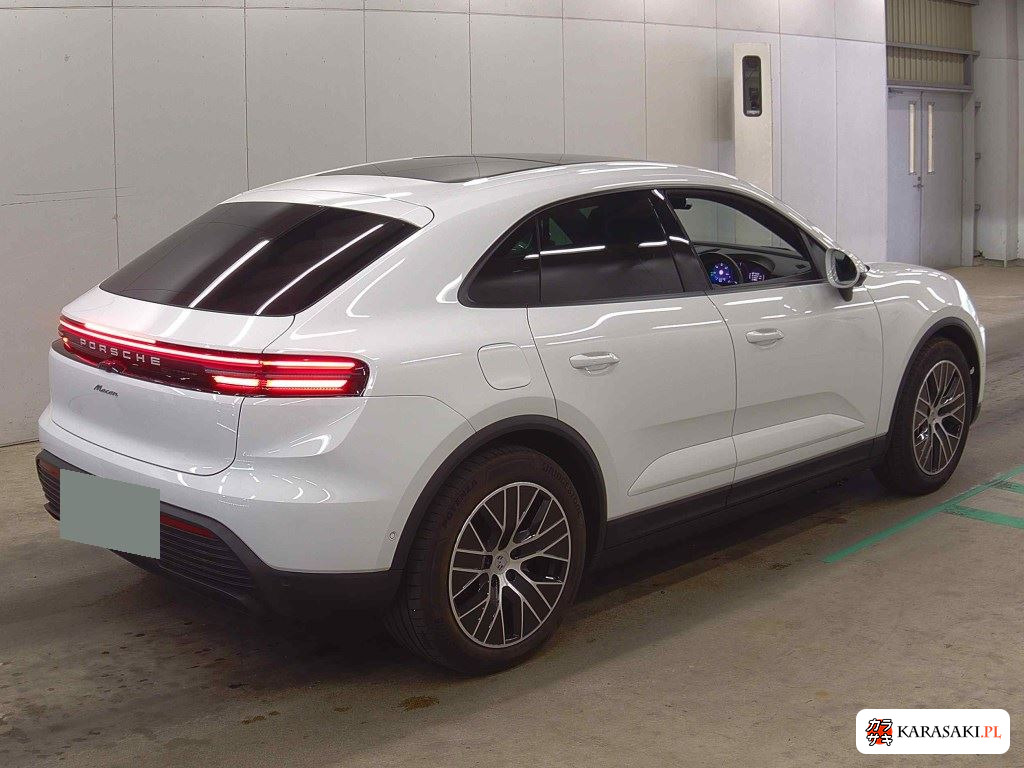 2025 Porsche Macan 4
