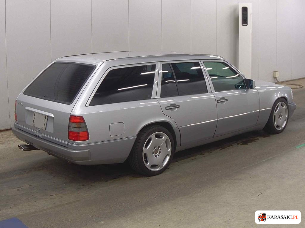 1995 Mercedes-Benz E-Class Stationwagon E320 4