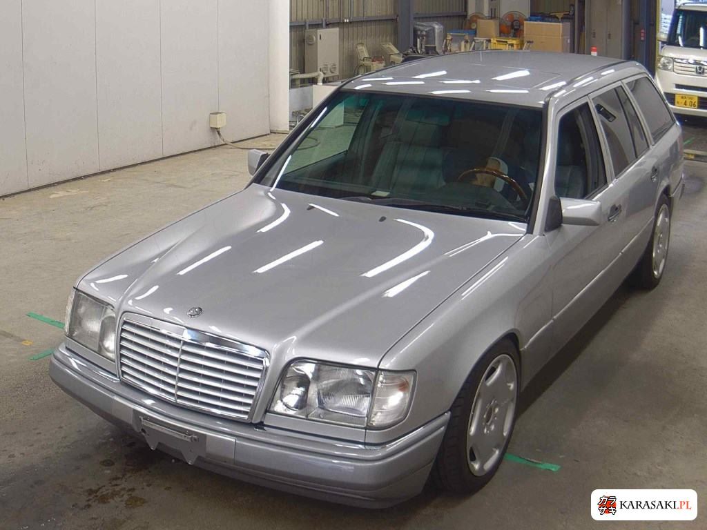 1995 Mercedes-Benz E-Class Stationwagon E320 3