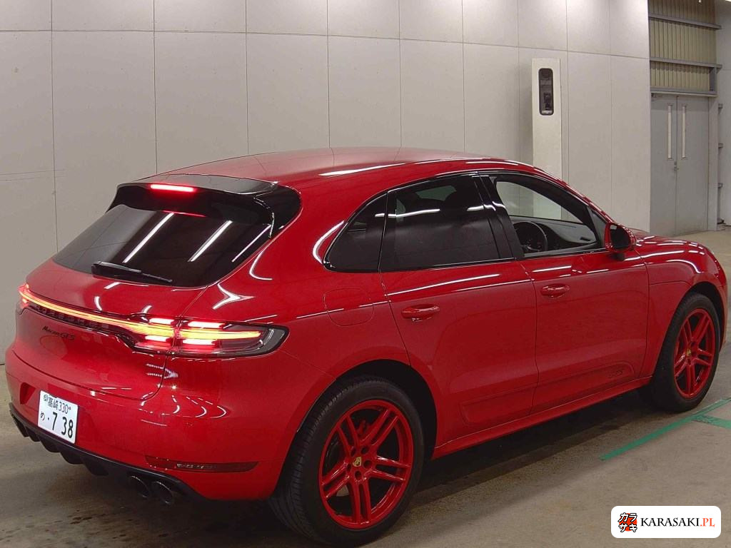 2021 Porsche Macan 4WD GTS Sport Chrono Package 4