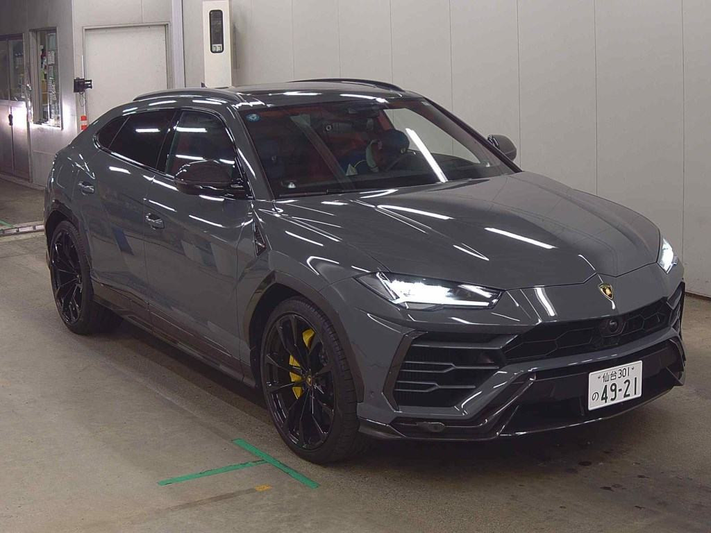 Lamborghini Urus 2022 z aukcji japońskiej