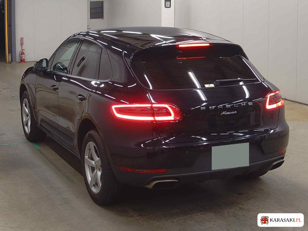 2017 Porsche Macan 4WD 2
