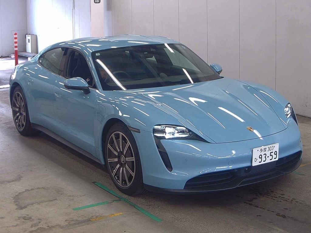 Porsche Taycan 2021 z aukcji japońskiej