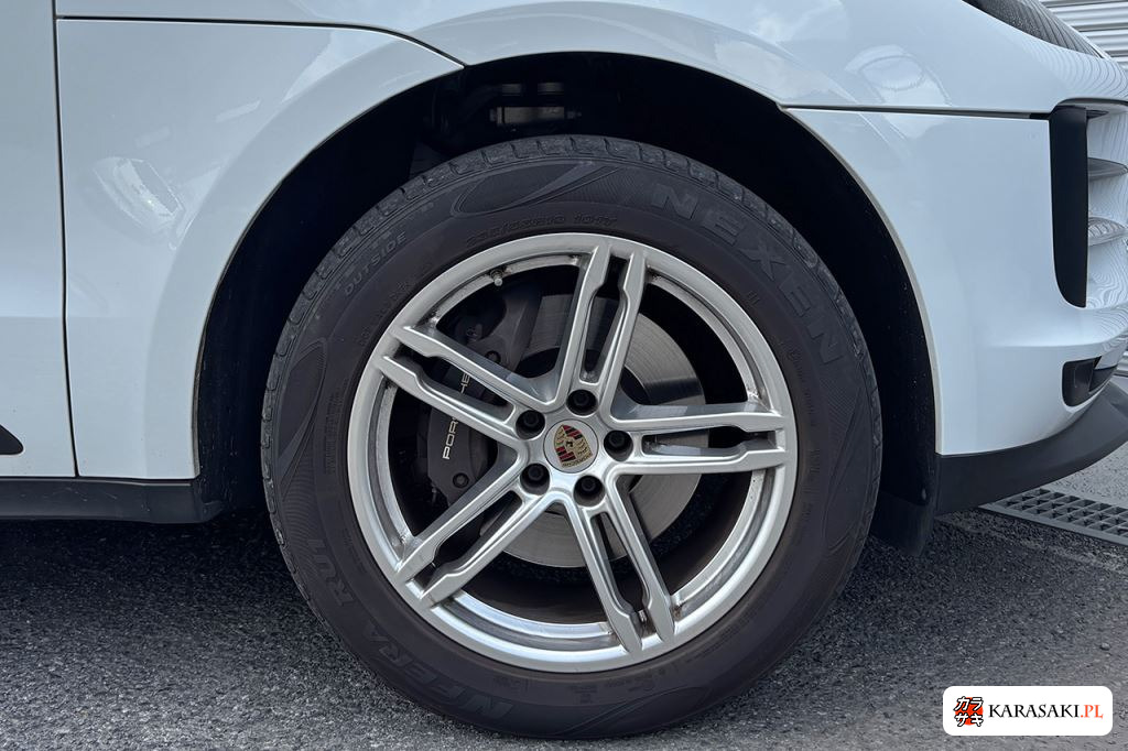 2019 Porsche Macan 4WD 9